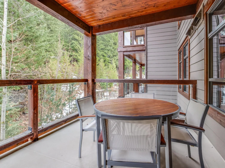 303C-2020 London Lane, Whistler, BC, V0N 1B2 - 3