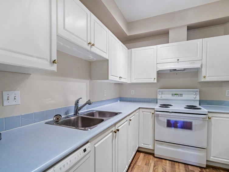 103-102 Begin Street, Coquitlam, BC, V3K 4V2 - 9