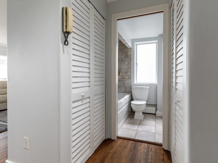 201-1845 Bellevue Avenue, West Vancouver, BC, V7V 1B2 - 23