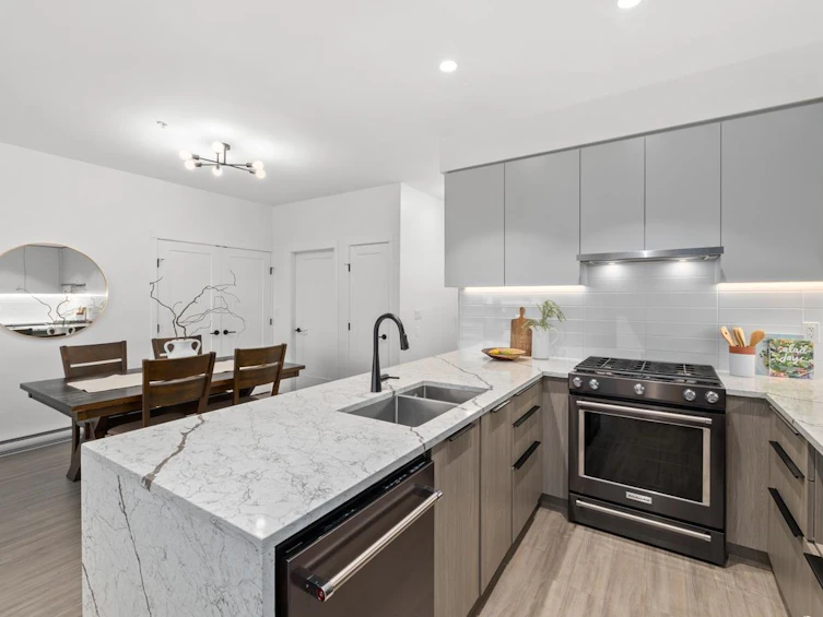 402-2408 Grant Street, Vancouver, BC, V5K 3G4 - 8