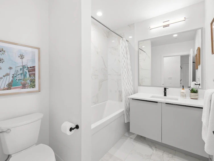 402-2408 Grant Street, Vancouver, BC, V5K 3G4 - 20