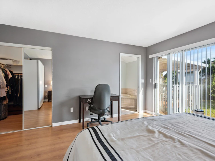 8736 163a Street, Surrey, BC, V4N 1C3 - 24