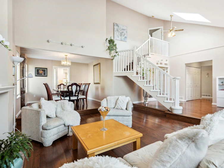 8736 163a Street, Surrey, BC, V4N 1C3 - 8