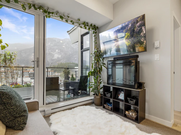 604-38033 Second Avenue, Squamish, BC, V8B 0C4 - 4