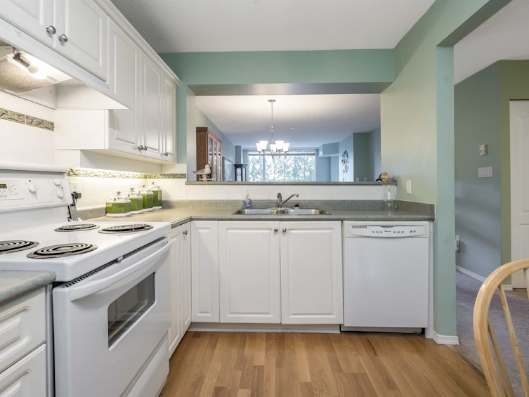 310-12148 224 Street, Maple Ridge, BC, V2X 3N8 - 10