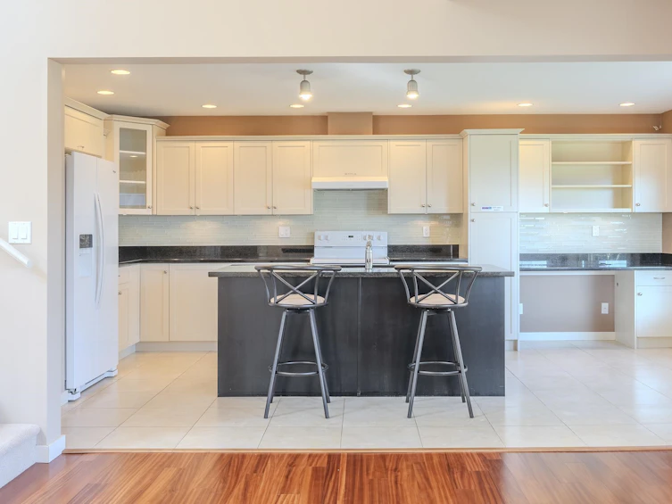 5540 Clayton Avenue, Sechelt, BC, V7Z 0V1 - 8