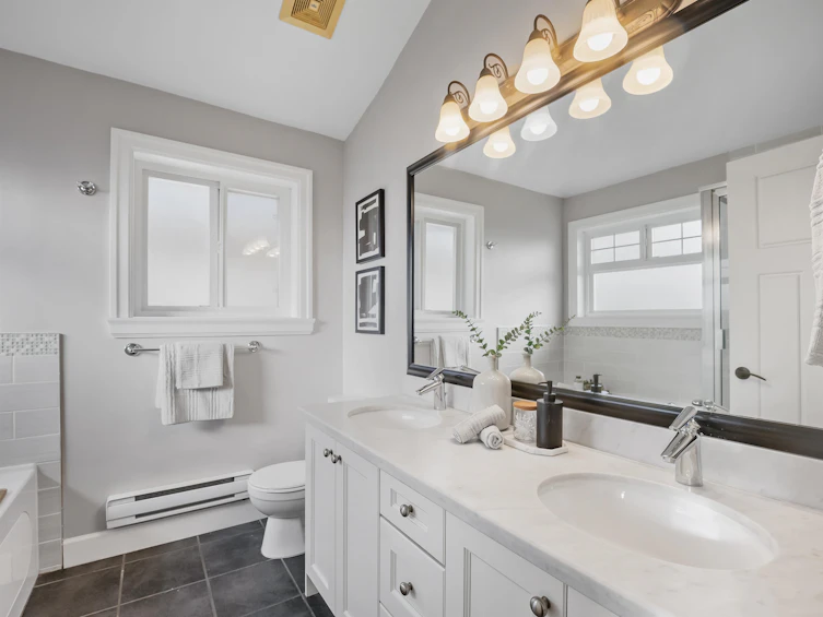 19093 67a Avenue, Surrey, BC, V4N 6A6 - 22
