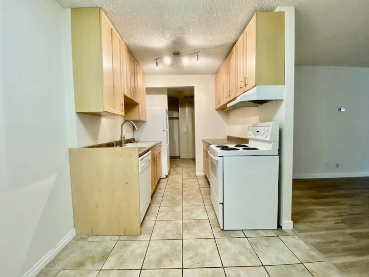 119-2012 Fullerton Avenue, North Vancouver, BC, V7P 3E3 - 4