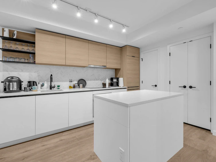 1705-10448 University Drive, Surrey, BC, V3T 0S7 - 6