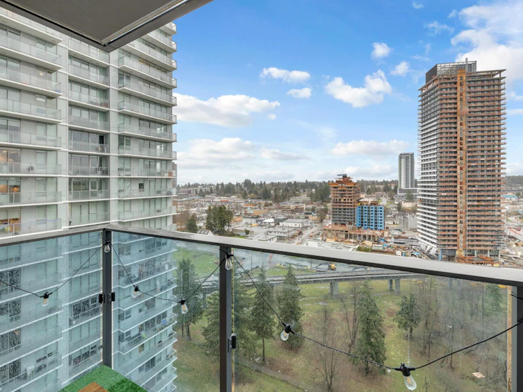 1705-10448 University Drive, Surrey, BC, V3T 0S7 - 17