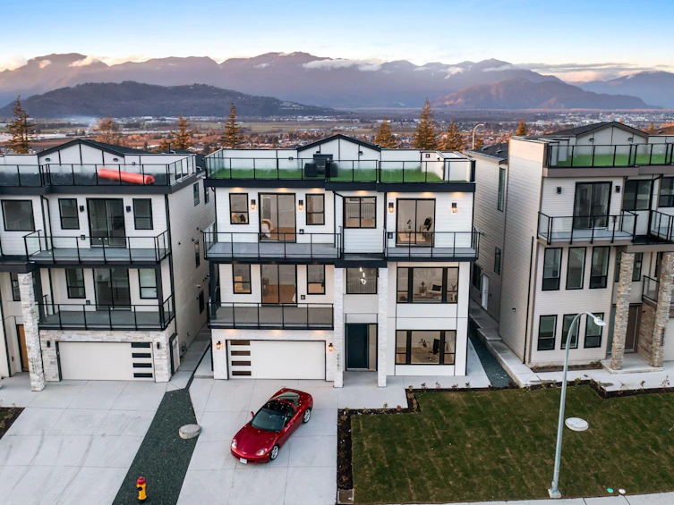 46101 Crestview Drive, Chilliwack, BC, V2R 6G4 - 36