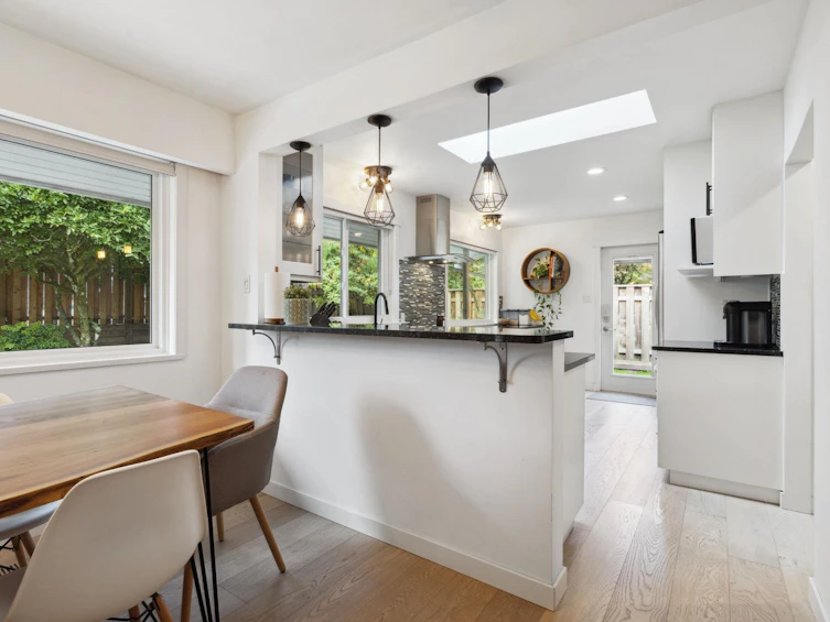 1937 Berkley Avenue, North Vancouver, BC, V7H 1Z4 - 10