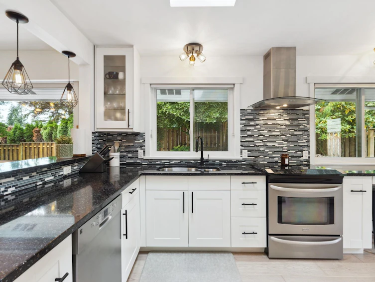 1937 Berkley Avenue, North Vancouver, BC, V7H 1Z4 - 11