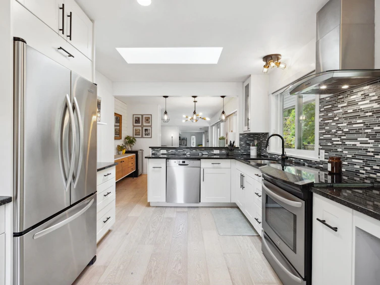 1937 Berkley Avenue, North Vancouver, BC, V7H 1Z4 - 14