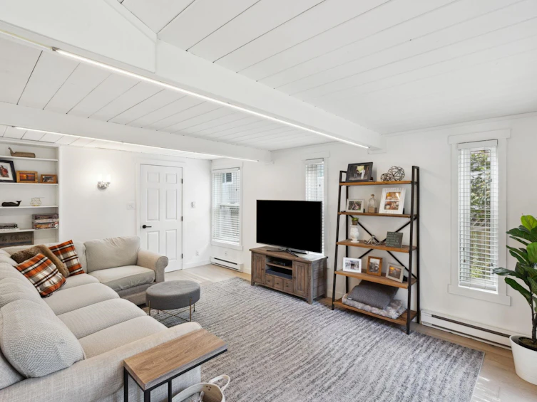 1937 Berkley Avenue, North Vancouver, BC, V7H 1Z4 - 19