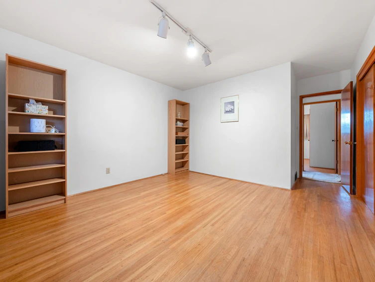 6987 Tyne Street, Vancouver, BC, V5S 3M4 - 20