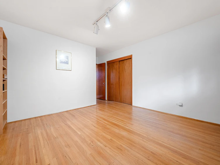6987 Tyne Street, Vancouver, BC, V5S 3M4 - 21