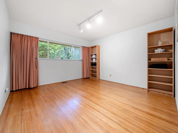 6987 Tyne Street, Vancouver, BC, V5S 3M4 - 25