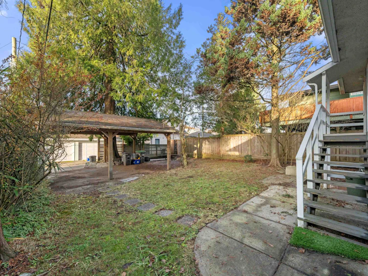 6987 Tyne Street, Vancouver, BC, V5S 3M4 - 37