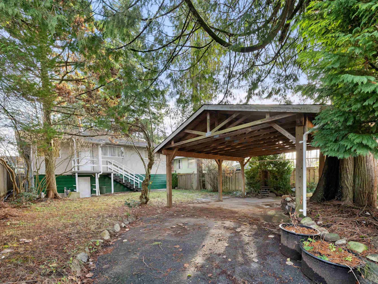6987 Tyne Street, Vancouver, BC, V5S 3M4 - 38
