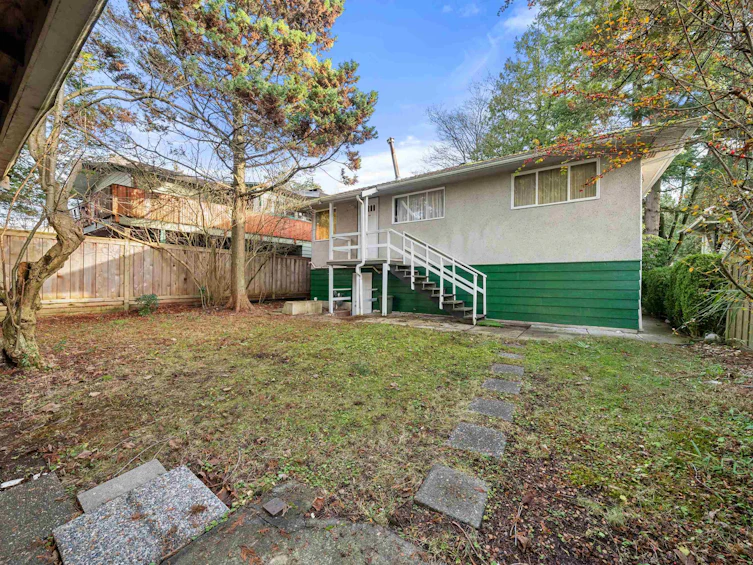 6987 Tyne Street, Vancouver, BC, V5S 3M4 - 39