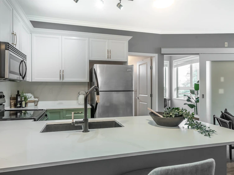 300-15268 18 Avenue, Surrey, BC, V4A 1W8 - 9