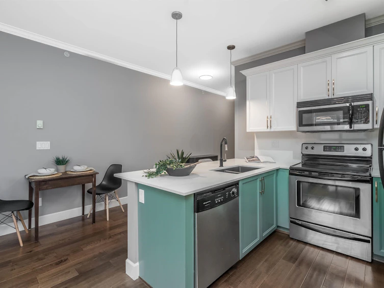 300-15268 18 Avenue, Surrey, BC, V4A 1W8 - 10