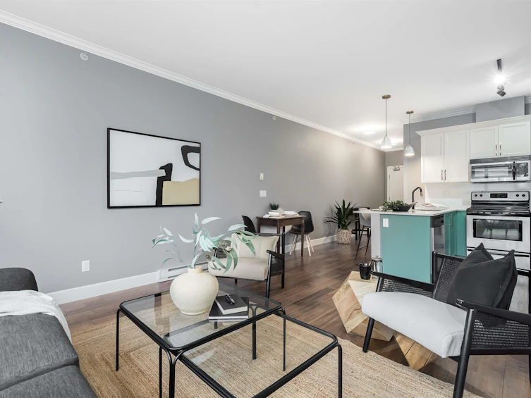 300-15268 18 Avenue, Surrey, BC, V4A 1W8 - 15