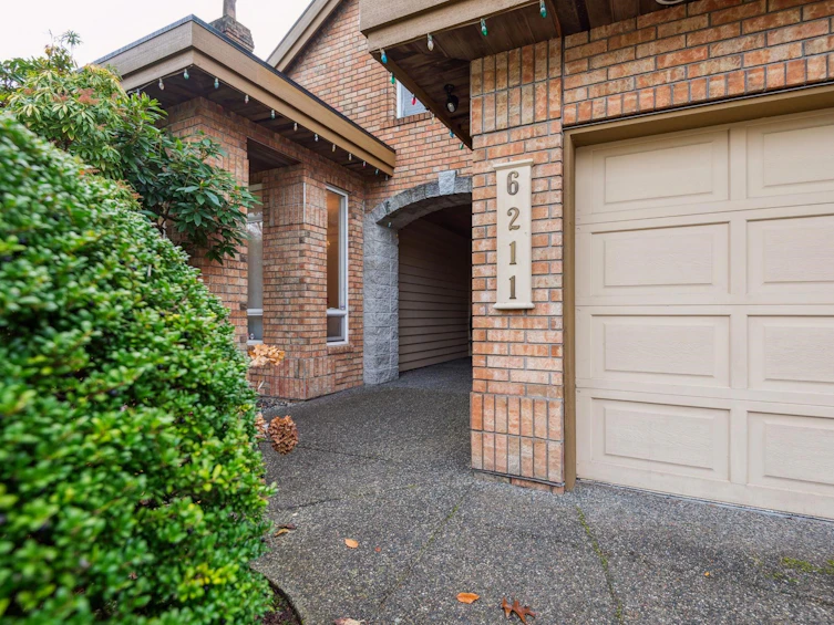 6211 Barnard Drive, Richmond, BC, V7C 5P8 - 38