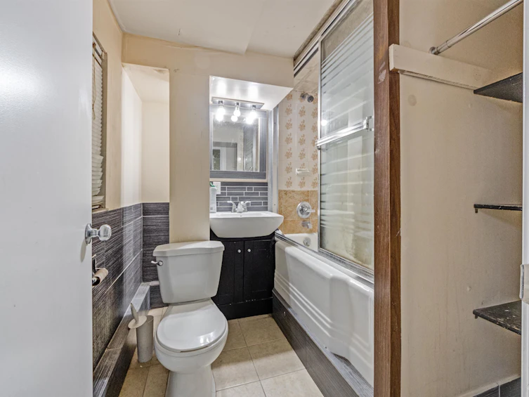 4311 Woodhead Road, Richmond, BC, V6X 1J1 - 23