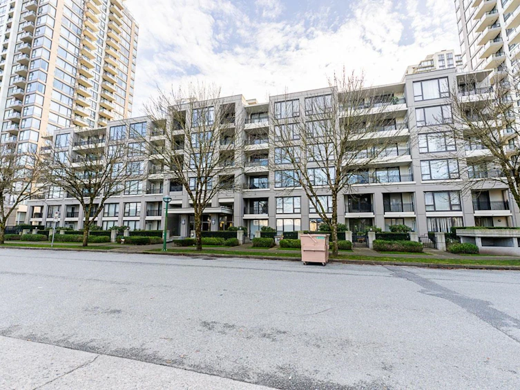 306-7138 Collier Street, Burnaby, BC, V5E 0A2 - 2