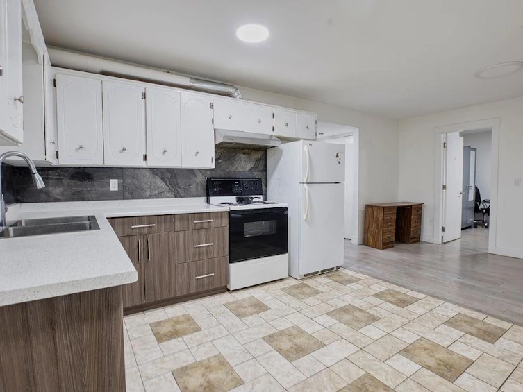 15286 84a Avenue, Surrey, BC, V3S 6H5 - 4