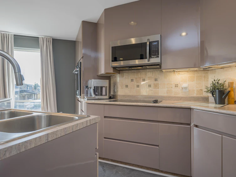 952 Habgood Street, Surrey, BC, V4B 4W6 - 10
