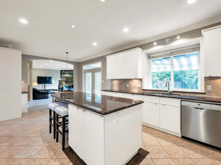 8200 Fairlane Road, Richmond, BC, V7C 1Y4 - 9