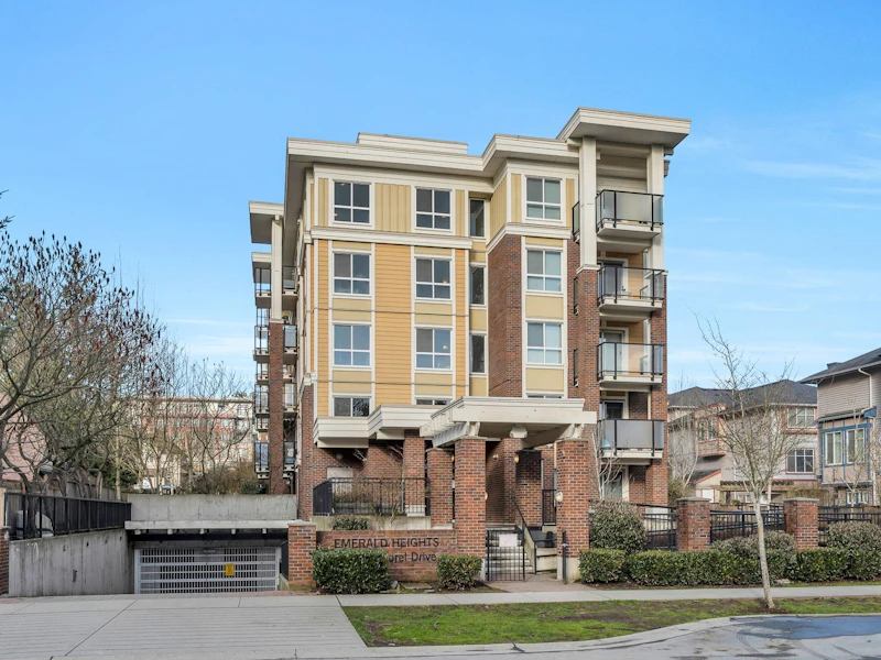 515 - 13883 Laurel Drive, Surrey BC V3T 1A8