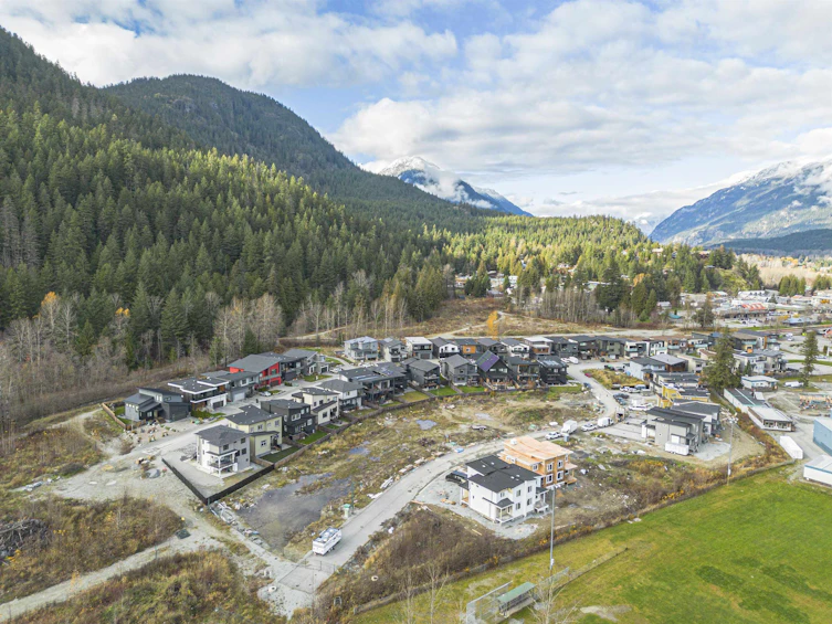1007 Phare Crescent, Pemberton, BC, V0N 2L1 - 37