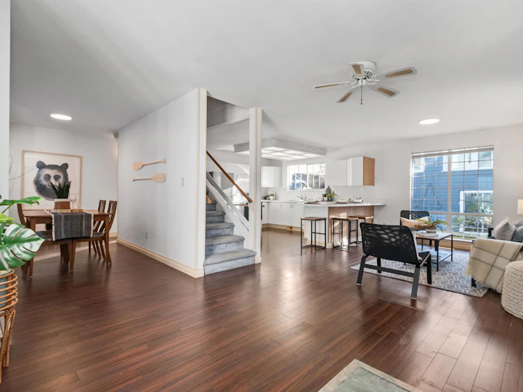 241 First Avenue, Cultus Lake, BC, V2R 4Y9 - 3