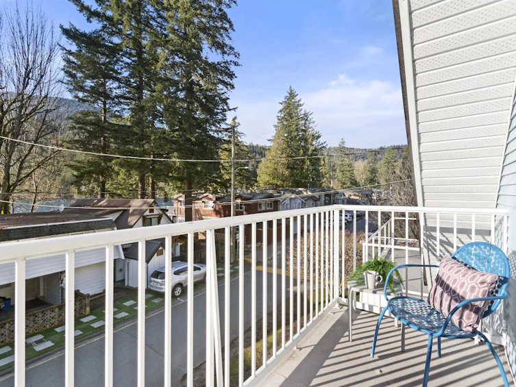 241 First Avenue, Cultus Lake, BC, V2R 4Y9 - 25