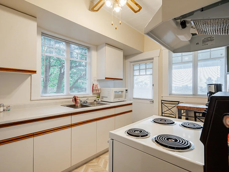 5634 Marine Drive, Burnaby, BC, V5J 3G8 - 15