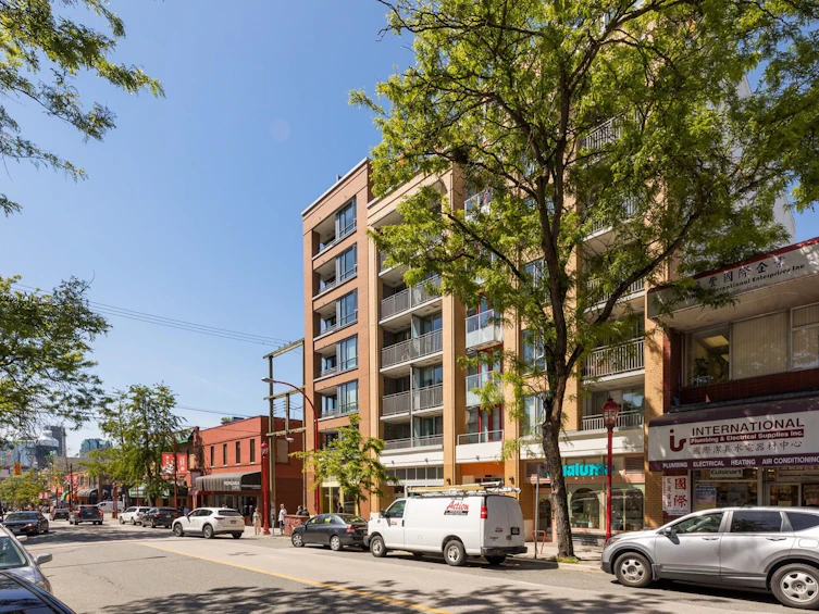 807-231 East Pender Street, Vancouver, BC, V6A 0G3