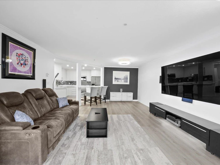 304-5450 208 Street, Langley, BC, V3A 2J9 - 3