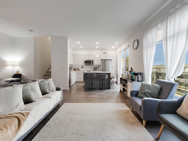 24-15255 Sitka Drive, Surrey, BC, V3S 0B1 - 5