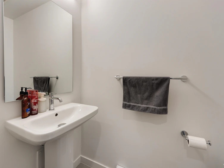 24-15255 Sitka Drive, Surrey, BC, V3S 0B1 - 10