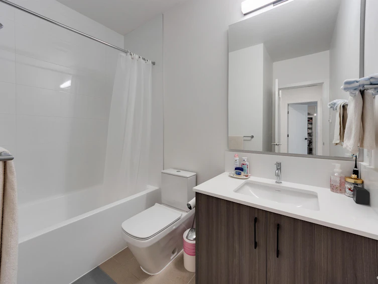24-15255 Sitka Drive, Surrey, BC, V3S 0B1 - 19