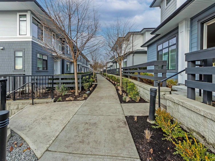 24-15255 Sitka Drive, Surrey, BC, V3S 0B1 - 26