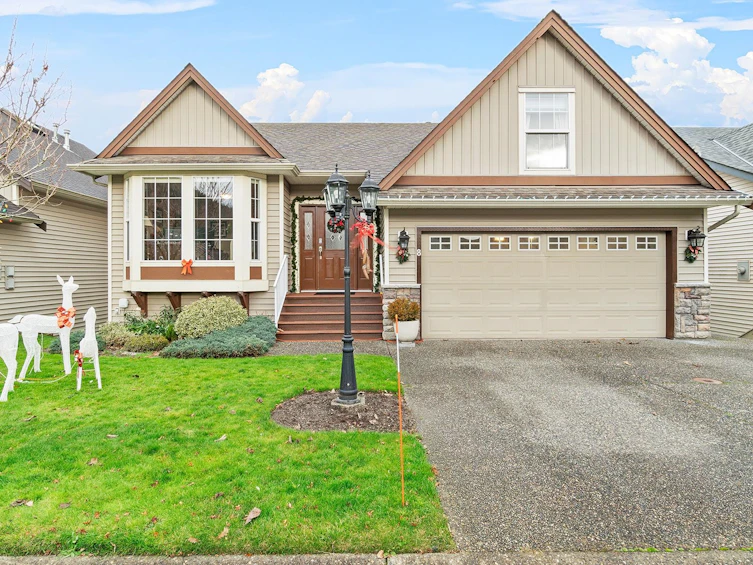 8-349 Walnut Avenue, Harrison Hot Springs, BC, V0M 1K0