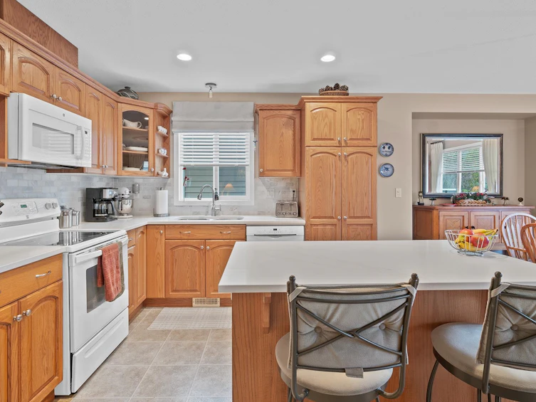 8-349 Walnut Avenue, Harrison Hot Springs, BC, V0M 1K0 - 13