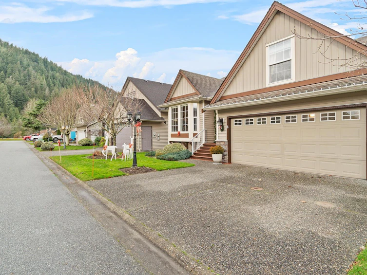 8-349 Walnut Avenue, Harrison Hot Springs, BC, V0M 1K0 - 39