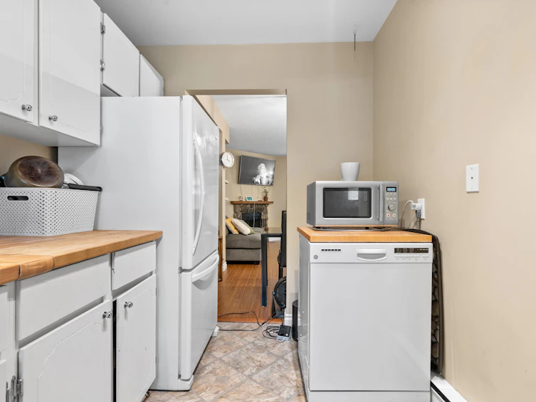 122-13714 67 Avenue, Surrey, BC, V3W 6X6 - 13