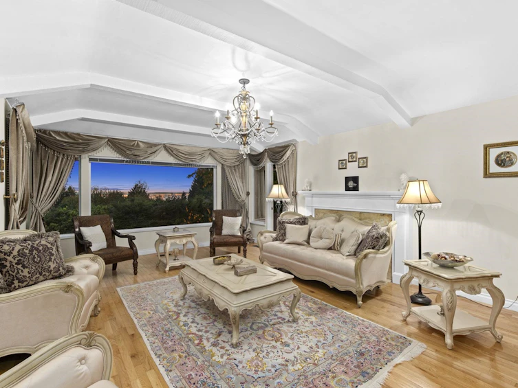 1230 Renton Road, West Vancouver, BC, V7S 2K9 - 3